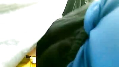 Adolescentul are de explorat multe lucruri, cum ar fi sugea cu mâinile legate