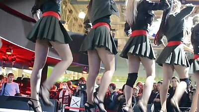 Scenă fierbinte în trei din filmul porno grozav „Pirati”